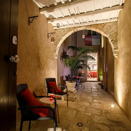 Bed & Breakfast Secret 3*